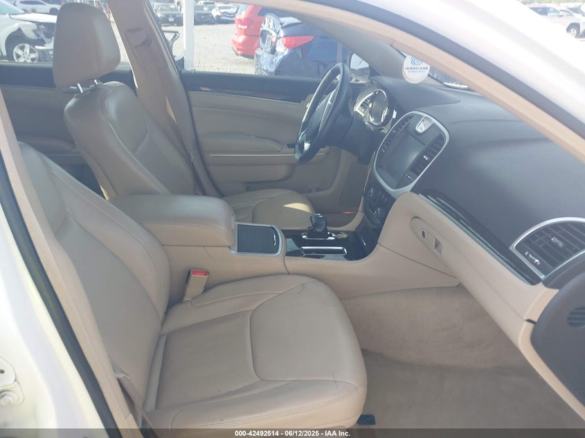2014 CHRYSLER 300 VIN: 2C3CCAAG7EH164407