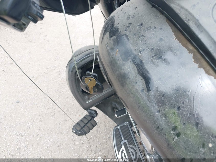 2004 Harley-Davidson Flhtcui VIN: 1HD1FCW104Y615660 Lot: 42493325