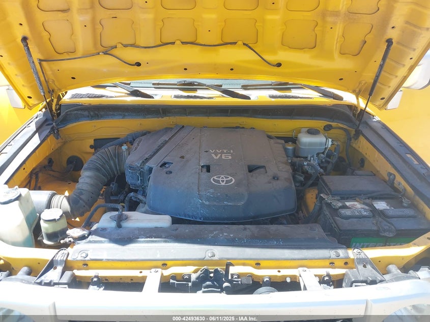 2008 TOYOTA FJ CRUISER VIN: JTEBU11F48K025887