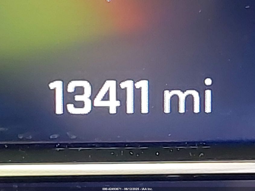 2025 Chevrolet Silverado 1500 - 1GCUKDED6SZ109138