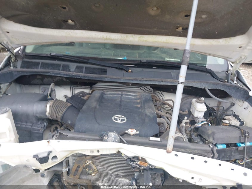 2018 TOYOTA TUNDRA SR5 5.7L V8 - 5TFDW5F17JX705271