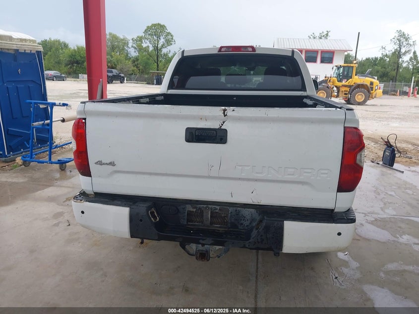 2018 TOYOTA TUNDRA SR5 5.7L V8 - 5TFDW5F17JX705271