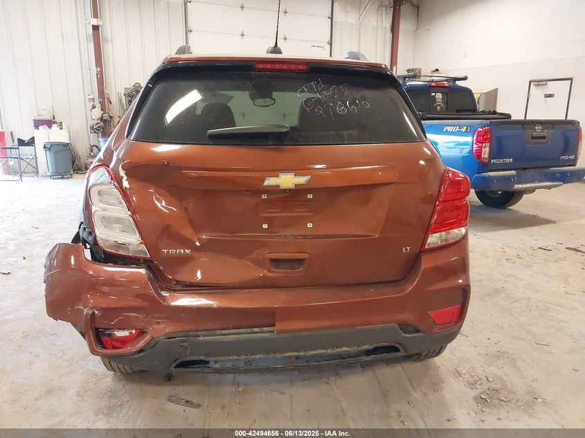VIN 3GNCJLSB2KL298610 2019 CHEVROLET TRAX LT