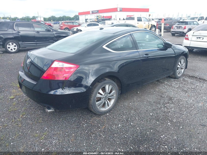 2008 HONDA ACCORD VIN: 1HGCS12888A006233