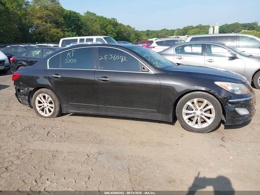 2013 HYUNDAI GENESIS 3.8 - KMHGC4DD2DU245158