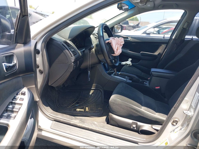 2006 HONDA ACCORD VIN: 1HGCM56766A026786