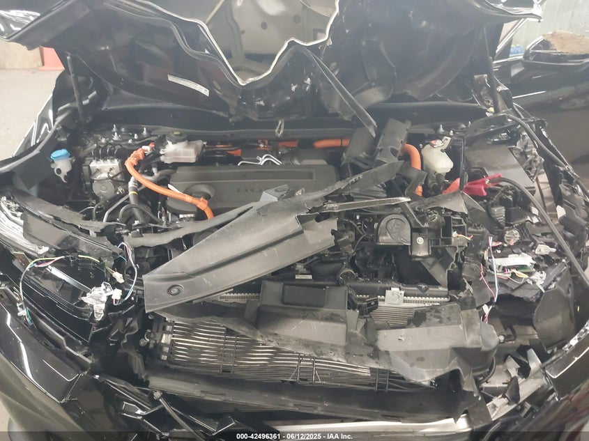 2025 HONDA CR-V VIN: 7FARS6H8XSE010896