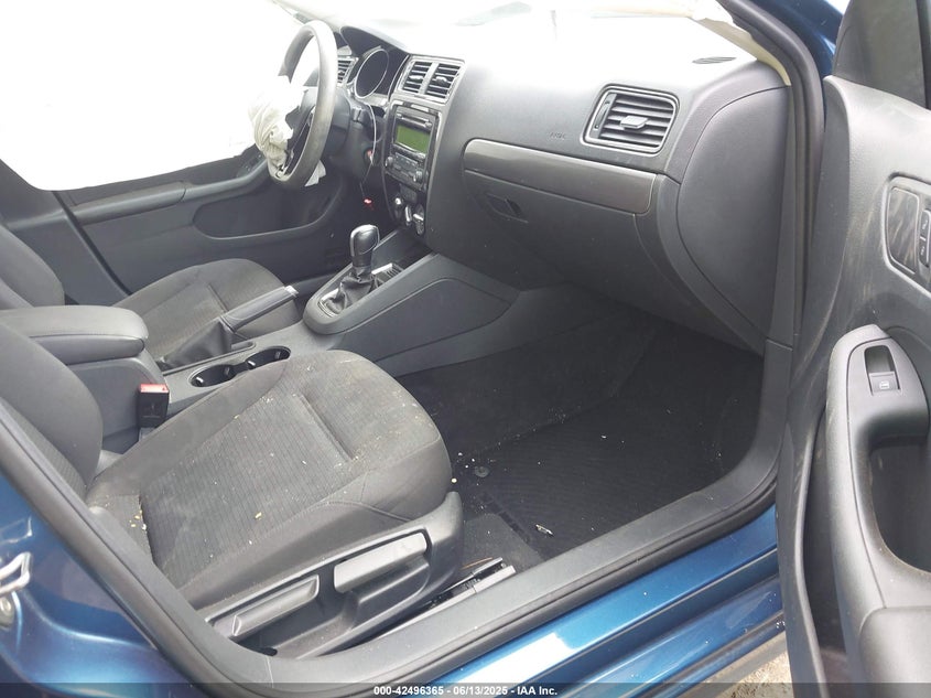 2015 VOLKSWAGEN JETTA 2.0L TDI S - 3VWLA7AJ4FM283001