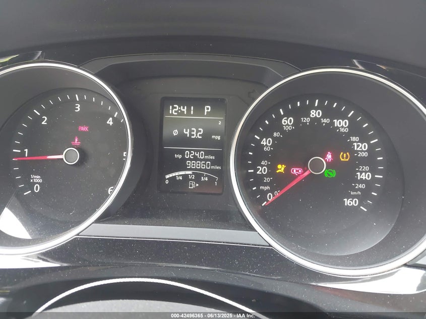 2015 VOLKSWAGEN JETTA 2.0L TDI S - 3VWLA7AJ4FM283001