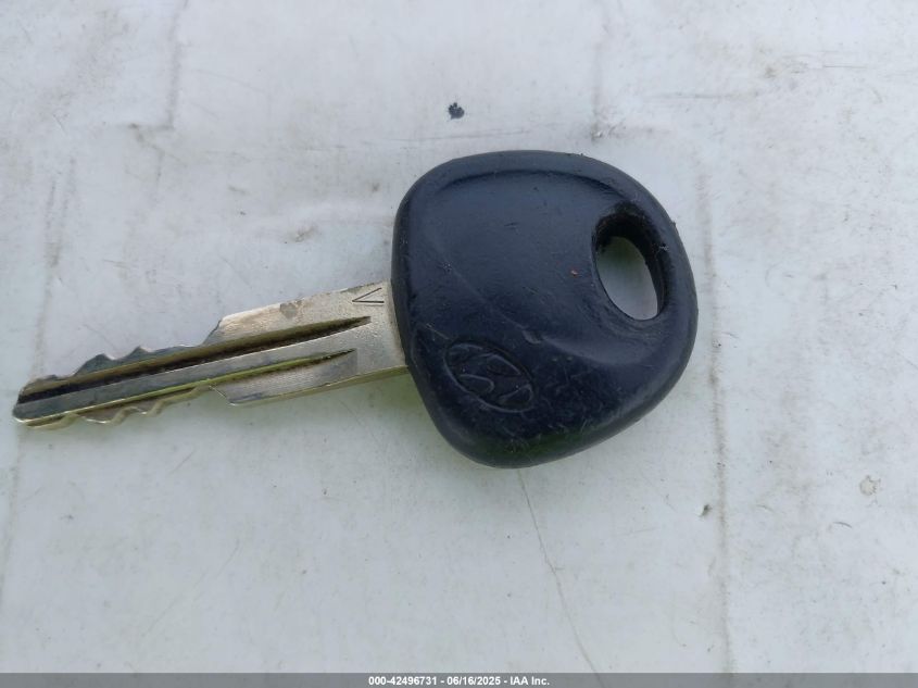 2008 Hyundai Accent Gs VIN: KMHCM36C98U103874 Lot: 42496731