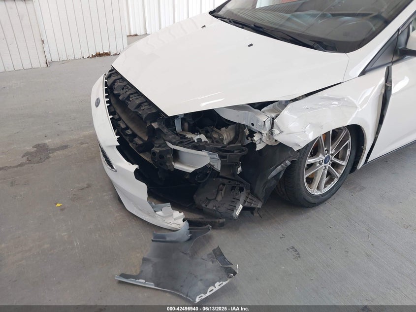2017 FORD FOCUS VIN: 1FADP3F2XHL342823