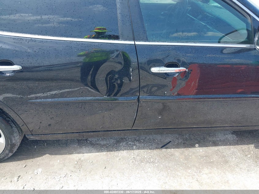 2007 Buick Lacrosse Cxl VIN: 2G4WD552571117945 Lot: 42497230