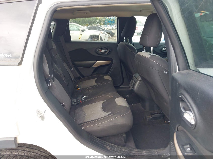 VIN 1C4PJLAB3HW592273 2017 JEEP CHEROKEE ALTITUDE FWD
