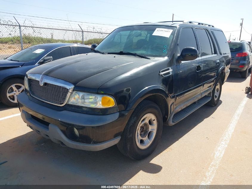 5LMPU28L0WLJ55256 1998 LINCOLN NAVIGATOR photo no. 2