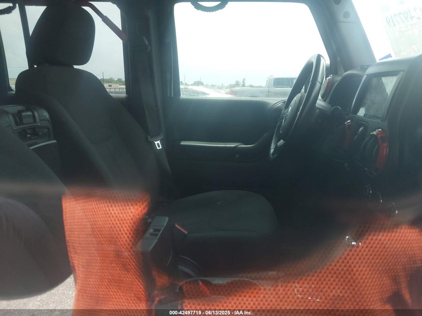 2016 JEEP WRANGLER UNLIMITED SPORT - 1C4BJWDG8GL114191