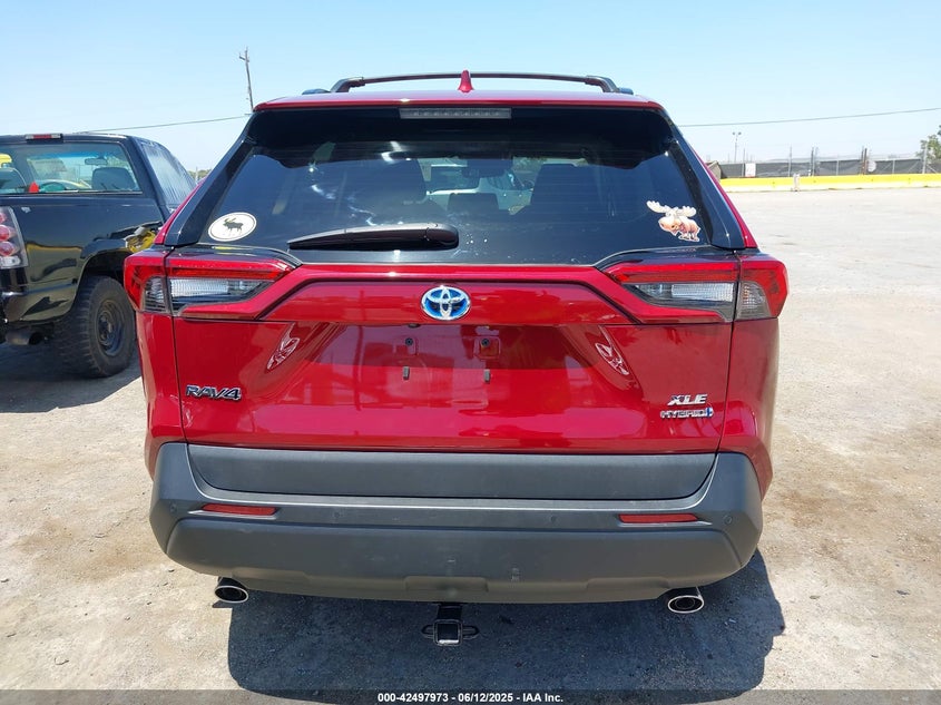VIN 2T3RWRFV3KW027740 2019 TOYOTA RAV4 HYBRID XLE