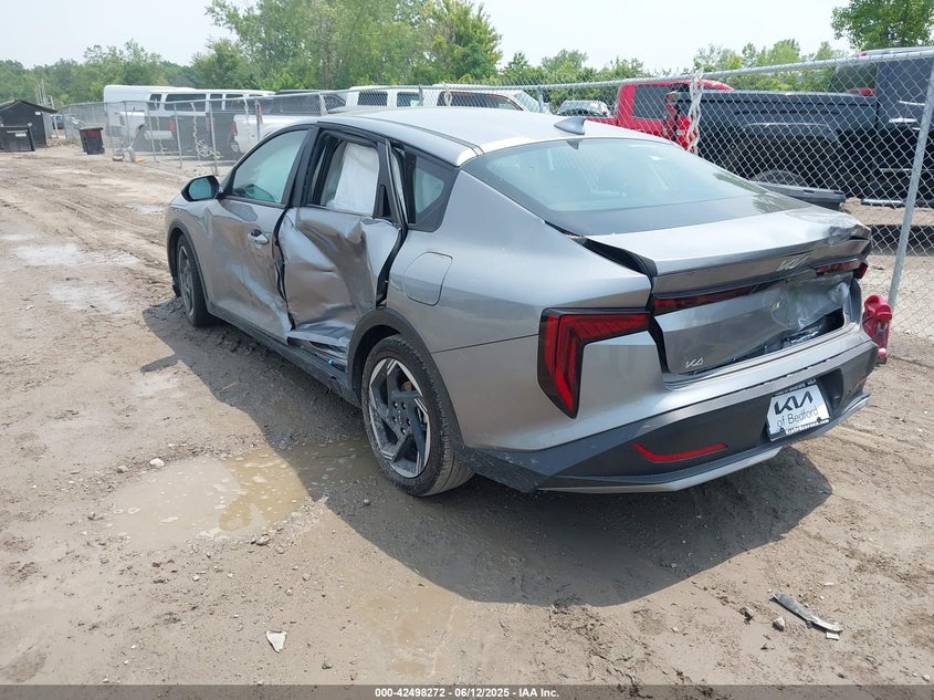 2025 KIA K4 auction photo 3
