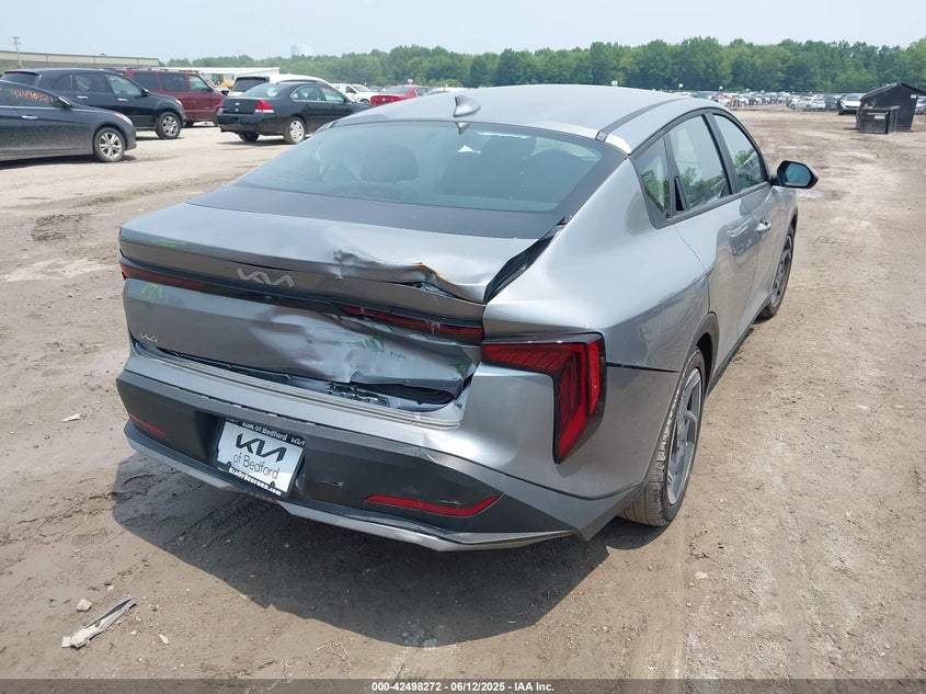 2025 KIA K4 auction photo 4