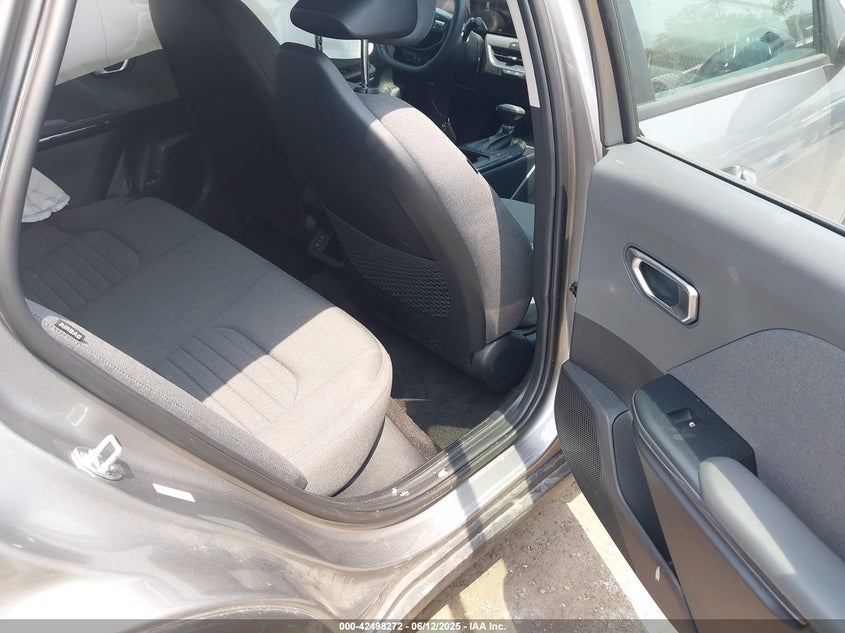 2025 KIA K4 auction photo 8