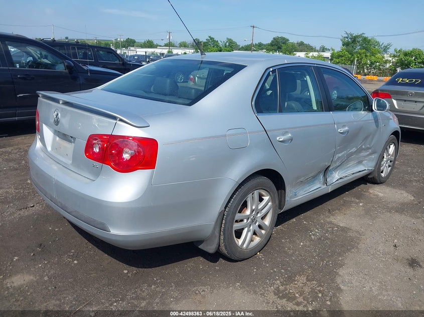 2007 VOLKSWAGEN JETTA VIN: 3VWEG71K77M133899