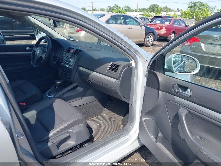 2007 VOLKSWAGEN JETTA VIN: 3VWEG71K77M133899