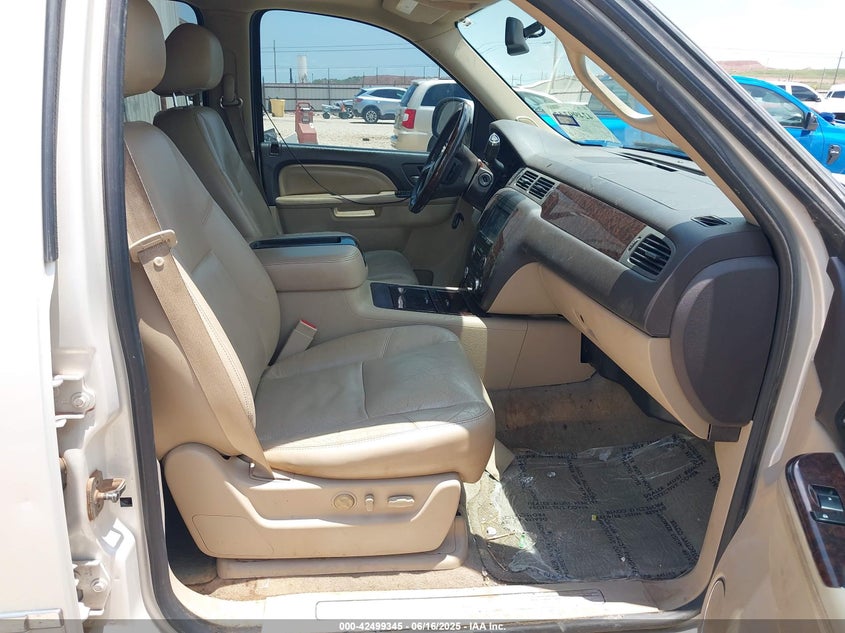 2011 GMC YUKON VIN: 1GKS1EEF1BR391341