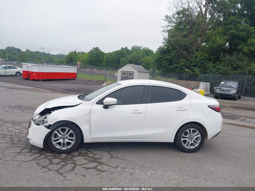 2017 TOYOTA YARIS IA VIN: 3MYDLBYVXHY156540