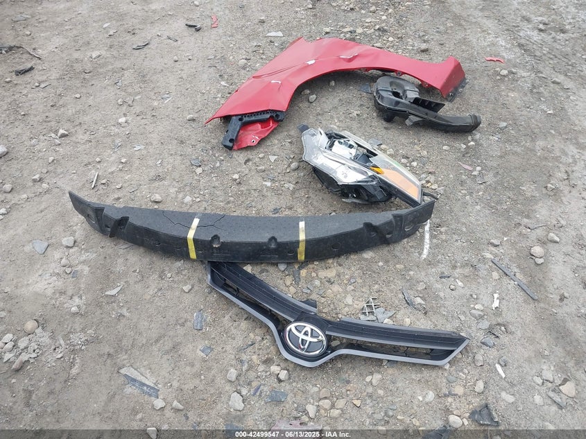 2015 TOYOTA COROLLA LE PLUS - 5YFBURHE4FP231225