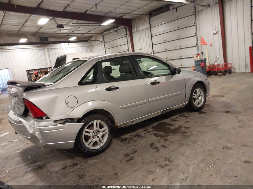 1FAFP34P71W211599 2001 FORD FOCUS photo no. 4