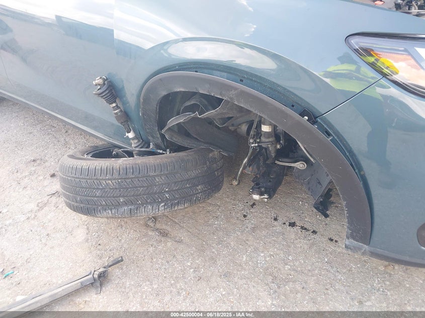 2024 HONDA HR-V 2WD SPORT/2WD SPORT W/O BSI - 3CZRZ1H56RM717803