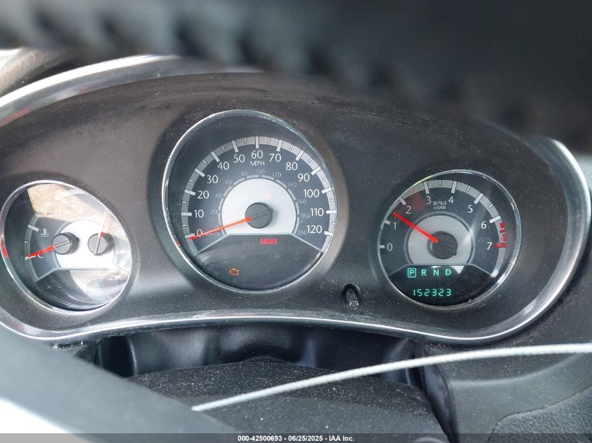 2011 Chrysler 200 Limited VIN: 1C3BC7EG1BN560621 Lot: 42500693