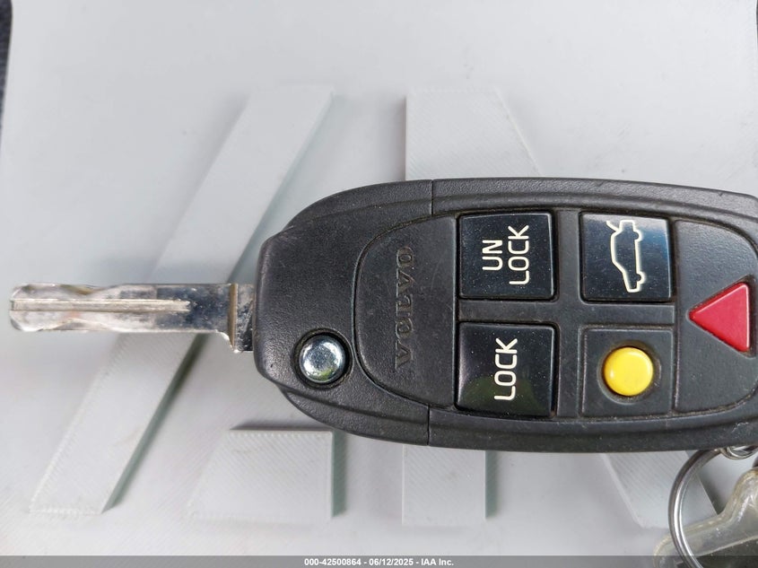 2006 VOLVO XC70 VIN: YV4SZ592361226582