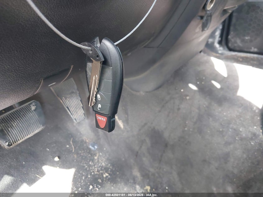 2013 RAM 1500 - 1C6RR6KP4DS529611