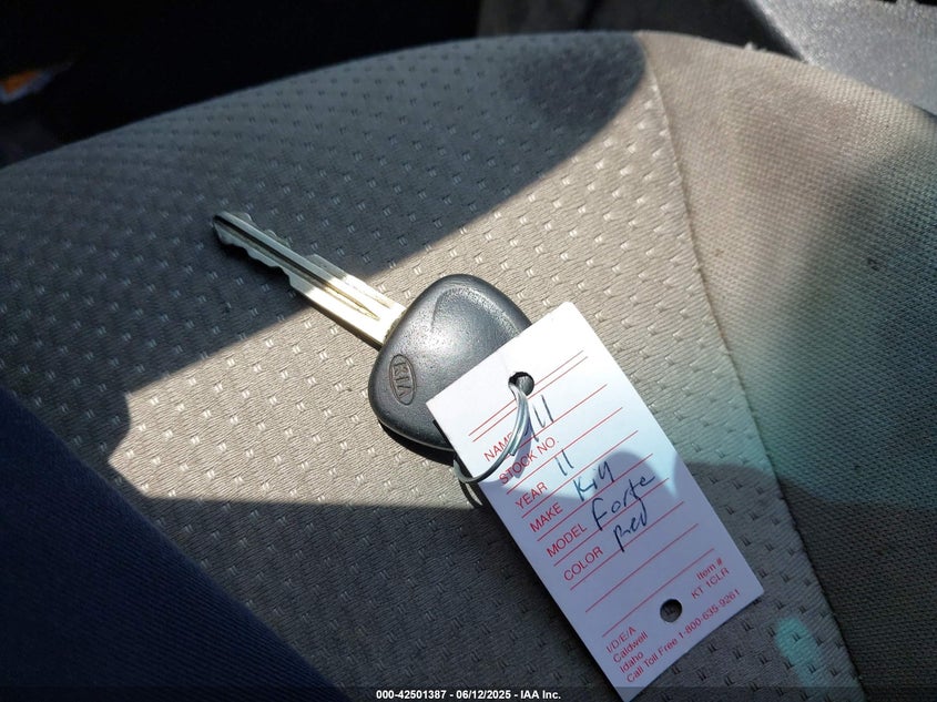 2011 KIA FORTE VIN: KNAFU4A28B5379645