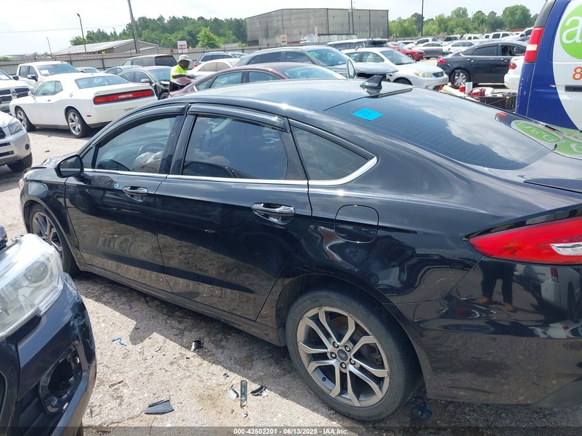 VIN 3FA6P0HD9LR111430 2020 FORD FUSION SE