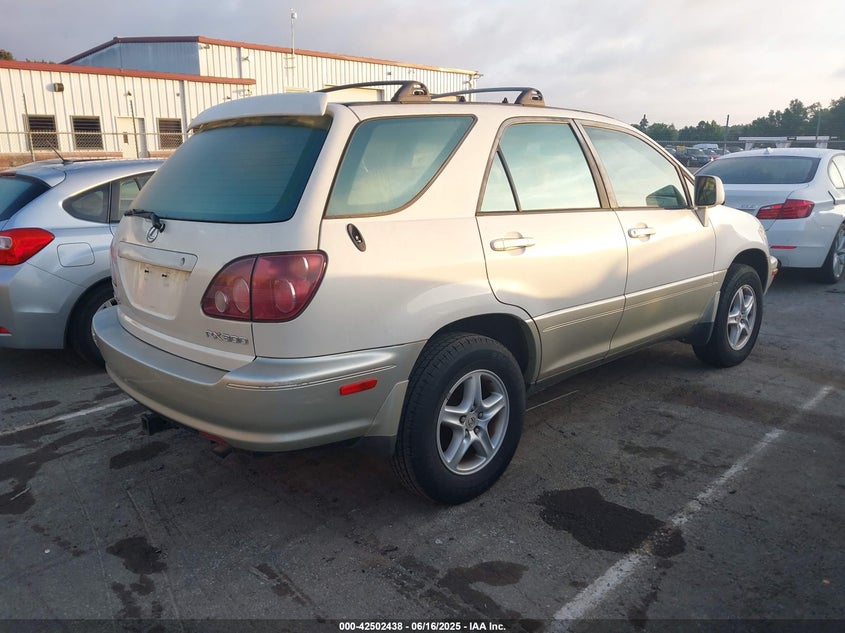 JT6GF10U2X0031869 1999 LEXUS RX photo no. 4