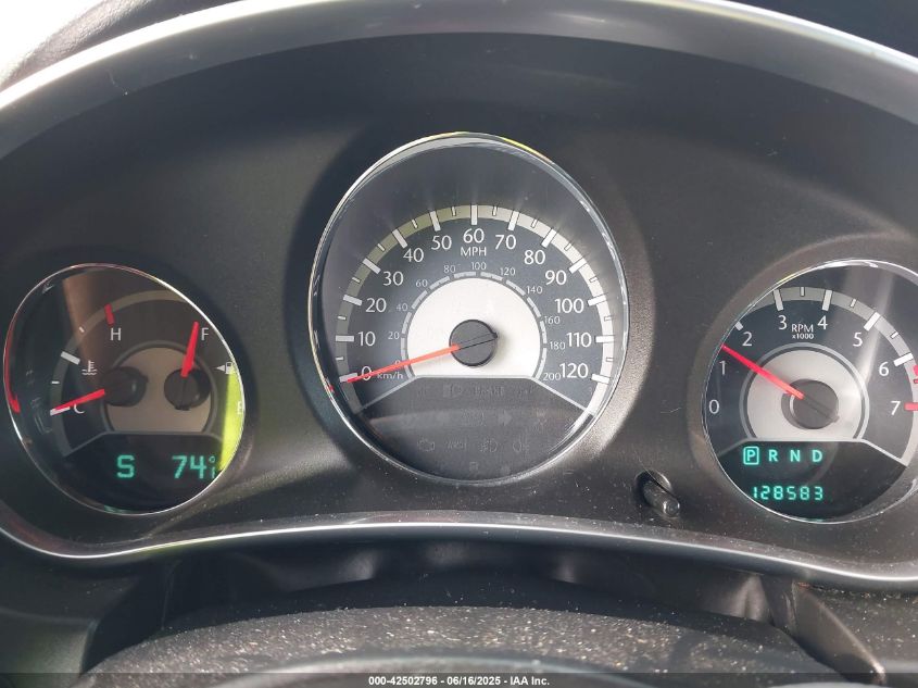 2011 Chrysler 200 Touring VIN: 1C3BC1FB0BN623823 Lot: 42502796