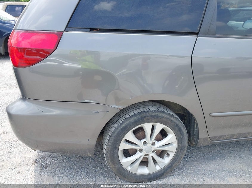 2004 Toyota Sienna Le VIN: 5TDZA23C74S123058 Lot: 42503135