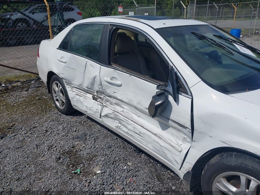 2006 HONDA ACCORD VIN: 1HGCM56856A168572