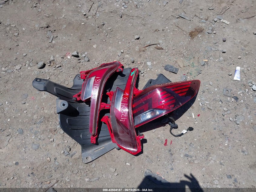 2020 HYUNDAI ELANTRA SEL - 5NPD84LF2LH511881