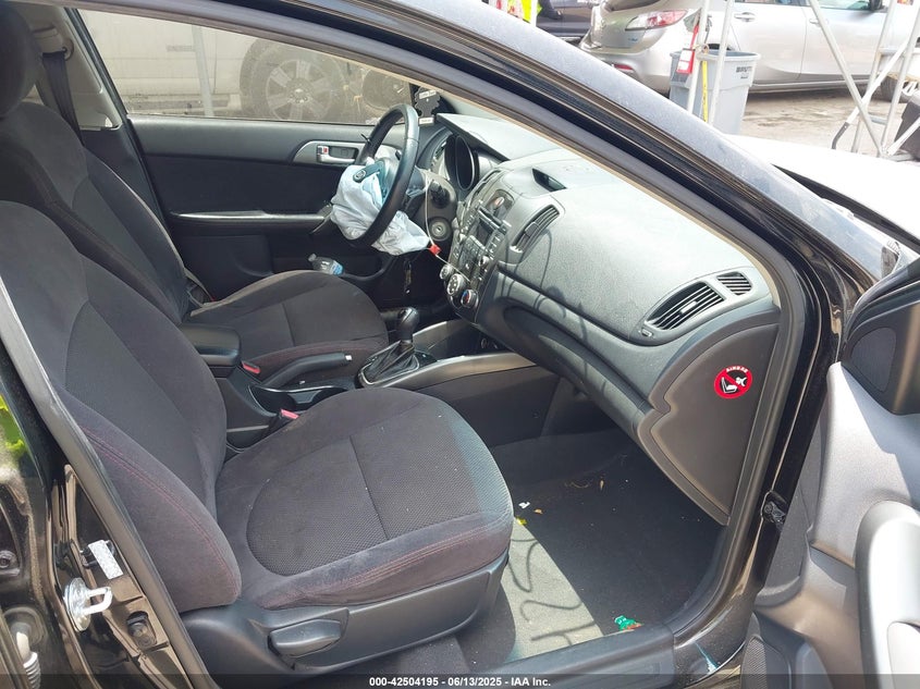 2012 KIA FORTE VIN: KNAFW5A3XC5469017