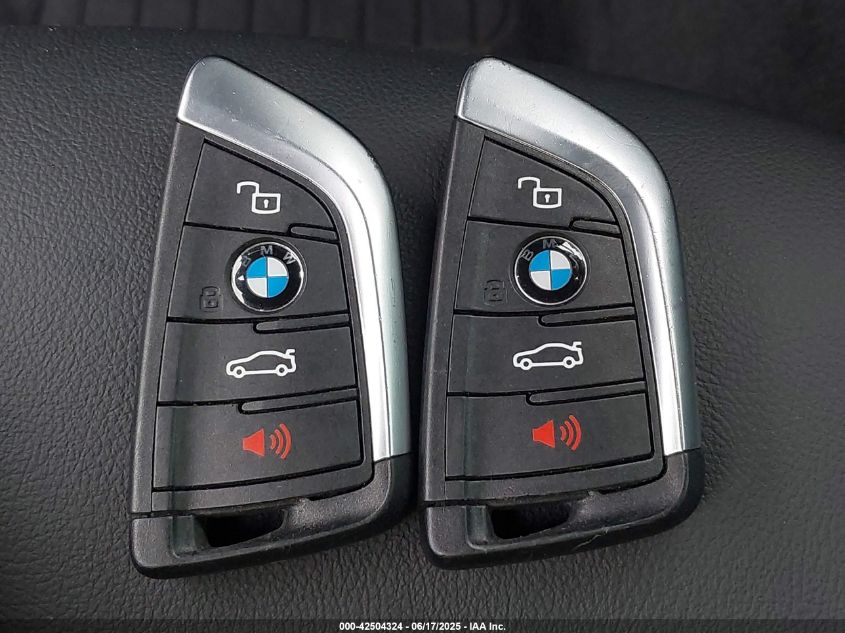 2022 BMW X3 - 5UX83DP00N9M59957