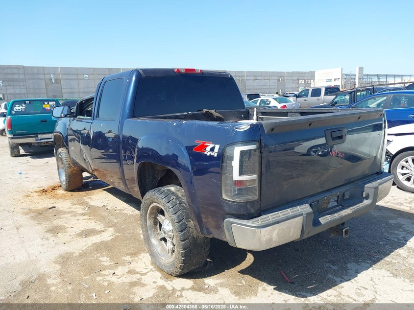 2007 GMC NEW SIERRA VIN: 2GTEK13MX71613195