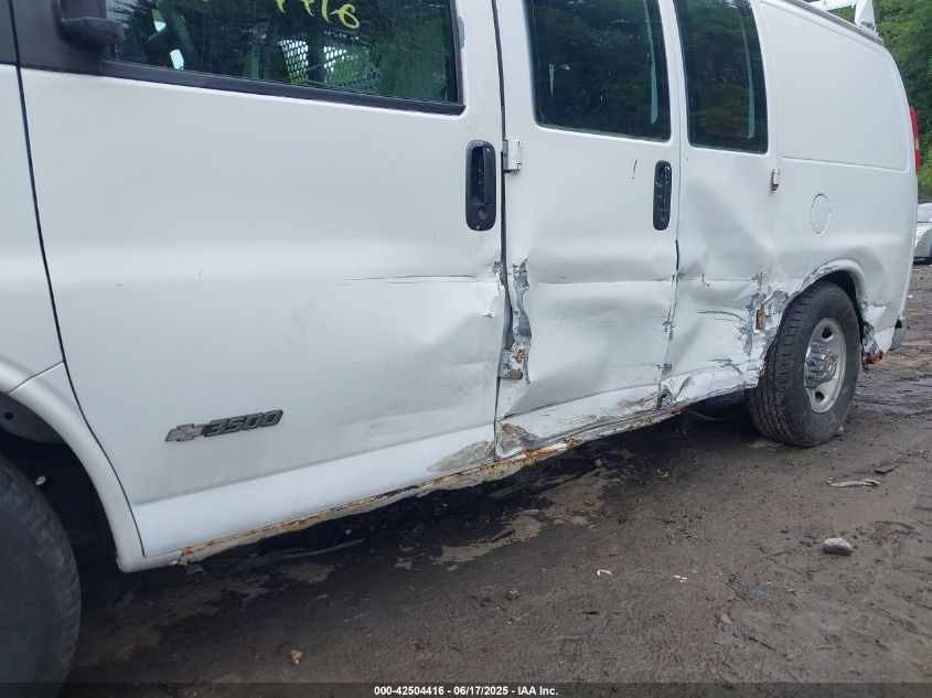 2003 Chevrolet Express VIN: 1GCHG35U431147044 Lot: 42504416