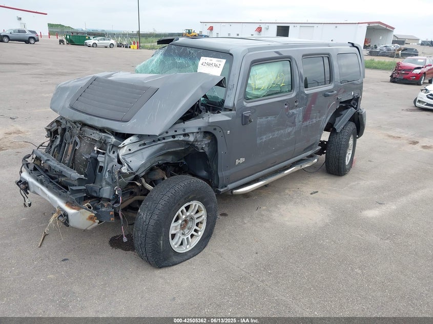 2008 HUMMER H3 SUV VIN: 5GTEN13E988143541