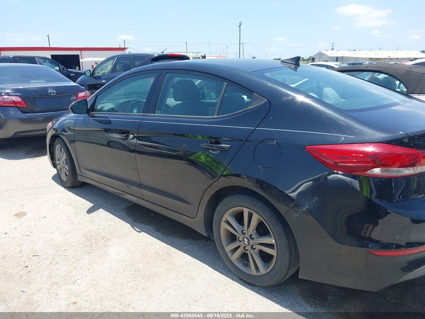2017 HYUNDAI ELANTRA SE - 5NPD84LF5HH076345