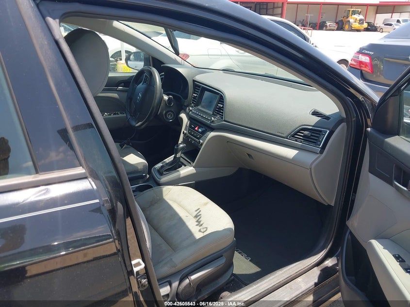 2017 HYUNDAI ELANTRA SE - 5NPD84LF5HH076345