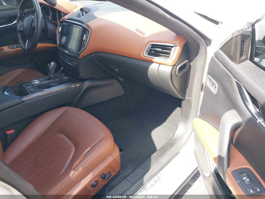 VIN ZAM57XSA7J1281219 2018 MASERATI GHIBLI