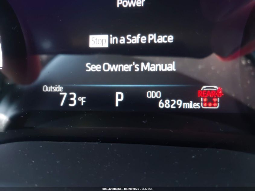 2025 Toyota Sienna - 5TDYSKFC1SS171804