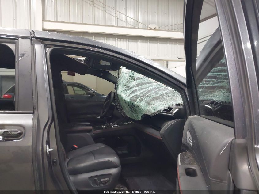 2025 Toyota Sienna - 5TDDSKFC5SS160481